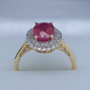 Estate Vintage Antique Jewellery Solid 9K Yellow Gold Ring Set With Natural Ruby And Diamonds Jewelry Size 8 Or P1/2 image 6