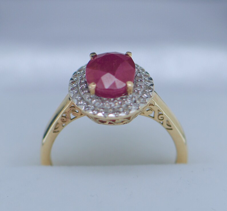 Estate Vintage Antique Jewellery Solid 9K Yellow Gold Ring Set With Natural Ruby And Diamonds Jewelry Size 8 Or P1/2 image 6