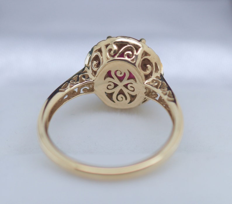 Estate Vintage Antique Jewellery Solid 9K Yellow Gold Ring Set With Natural Ruby And Diamonds Jewelry Size 8 Or P1/2 image 8