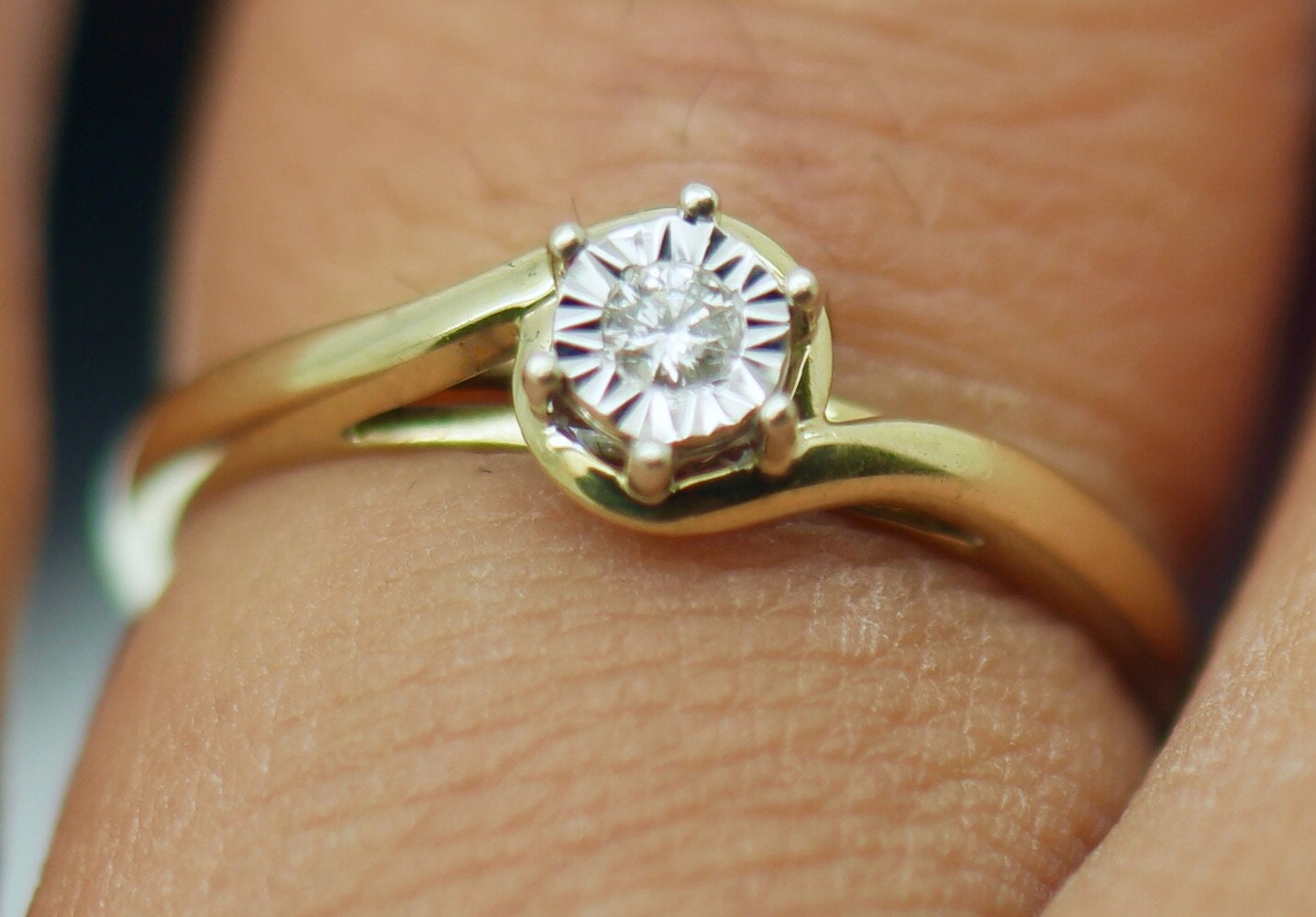 Estate Jewellery 9K Solid Gold Ring Set With Natural Diamond Estate Jewellery 9K Solid Gold Ring Set With Natural Diamond