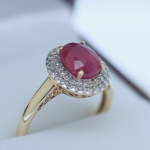 Estate Vintage Antique Jewellery Solid 9K Yellow Gold Ring Set With Natural Ruby And Diamonds Jewelry Size 8 Or P1/2 image 7