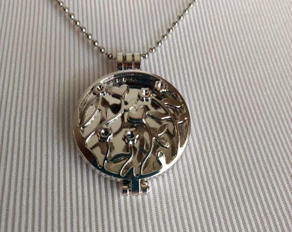 Boho Heart Flower Locket Aromatherapy Essential Oil Diffuser Necklace Natural Cork Bridesmaid Graduation Gift Birthday Young Living Doterra