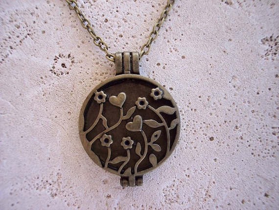 Boho Hearts Flowers Aromatherapy Essential Oil Diffuser Necklace Locket Antique Bronze Mothers Day Best Friend Gift Young Living Doterra