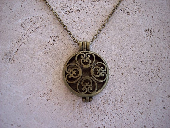 Boho 4 Hearts Locket Bronze Aromatherapy Essential Oil Diffuser Necklace Cork Birthday Graduation Bridesmaid Gift Young Living Doterra