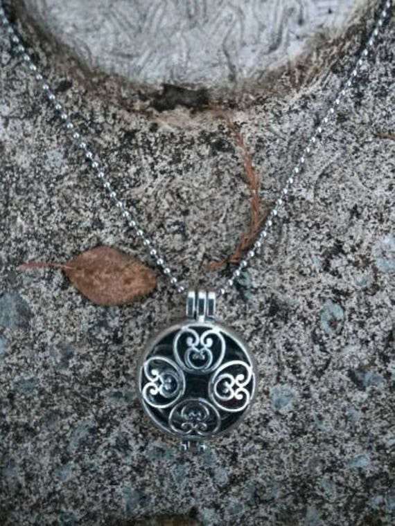 Boho 4 Hearts Locket Aromatherapy Essential Oil Diffuser Necklace Natural Cork Birthday Graduation Bridesmaid Gift Young Living Doterra
