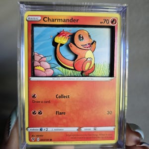 Charmander Shadowbox - SWSH04: Vivid Voltage (SWSH04)