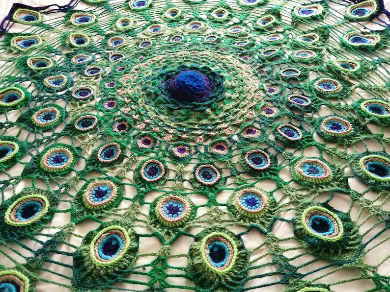 Peacock Mandala Throw Crochet Pattern image 5