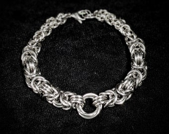 Infinite Heart Bracelet - Stainless Steel Chainmaille Jewelry