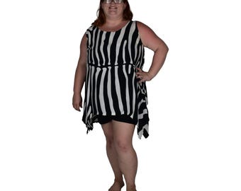 Cayman Top 2X Animal Print Black and White Zebra, Plus Size Sleeveless Resort Top Flowy Lightweight Beachwear