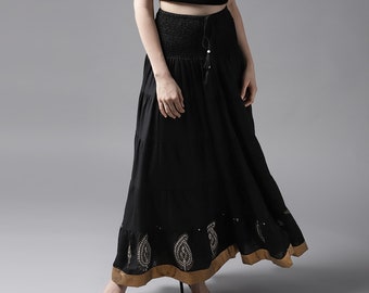 black flare skirt outfit
