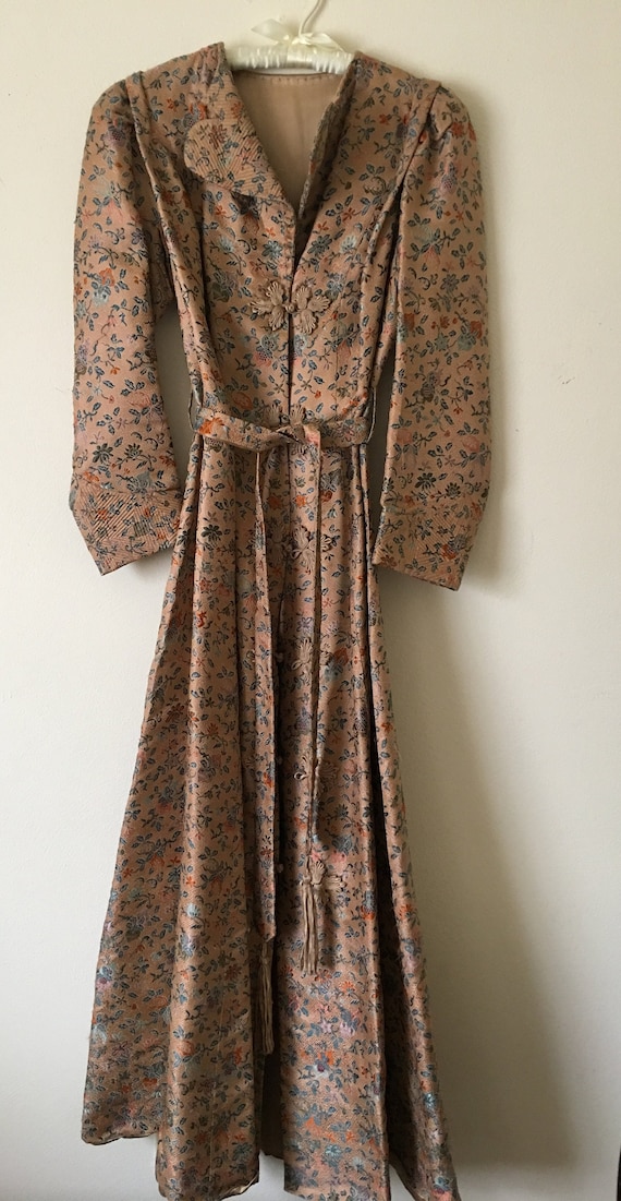 Vintage 1940's Ladies Elegant Dressing Gown Coat