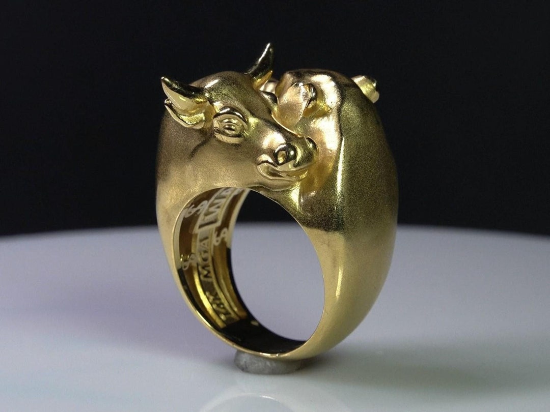お値下げ❣️MEJURI Sculpture Ring 14Kゴールド 14k Gold Sculpture Ring - Bold & Stackable Statement Band
