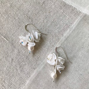 Wedding Earrings, Flower Earrings, Bridal Jewelry, Floral Earrings, Silk Flower Earrings, Silk Floral, crystal, Bride, Bridesmaids