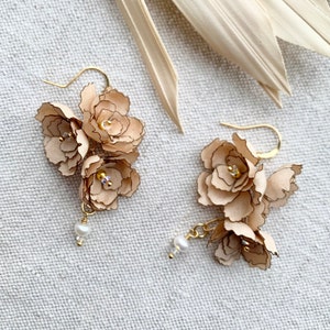 Floral Earrings, Flower Earrings, Bridal Earrings,  Wedding earrings, Statement Earrings, Spring Jewelry