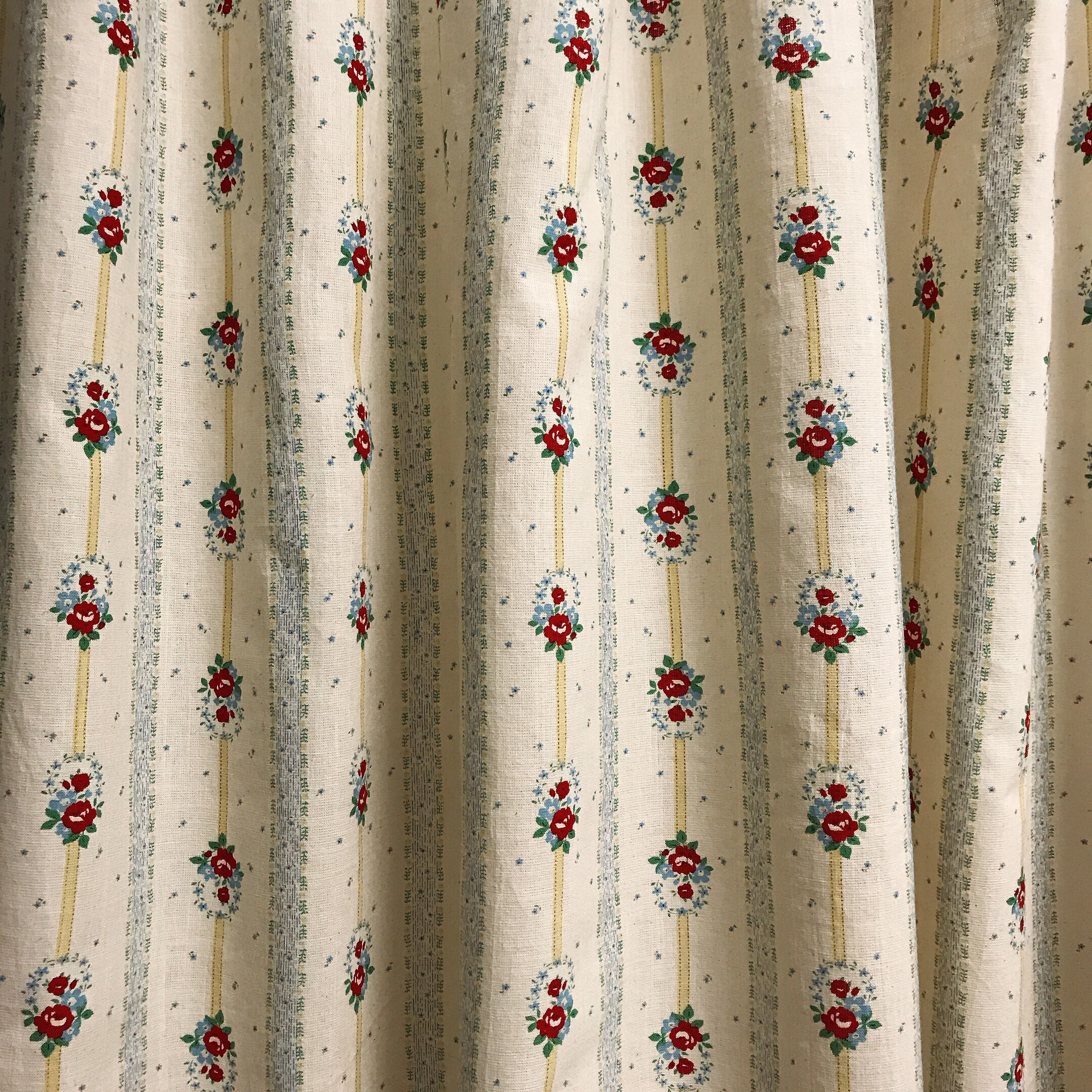 Modern Vintage Red Floral Pattern With Yellow Vertical Stripes - Etsy UK