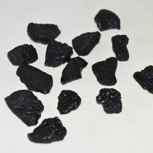 Étoiles filantes - Météorites -Météorite noire, Haute vibration, cristal, pierre, collection de roches, pierre précieuse, tektite
