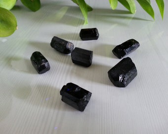 Small Raw Black Tourmaline 1 pc -, Crystal, Stone, Rock Collection, Gemstone,