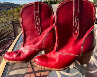 red boots size 7