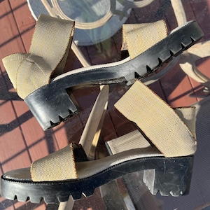 90&#39;s Style Vivanz Ankle Strap Sandals Beige 8.5/9