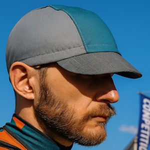 Gorra de ciclismo de algodón con visera reversible