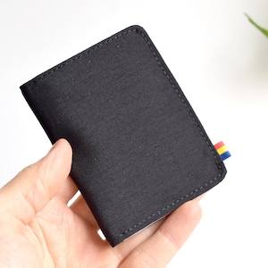 Cards wallet in black Cordura. Minimalist vegan wallet. Small bifold.