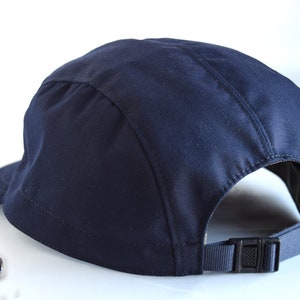 Chapeau bleu marine à lanières, chapeau en coton à 5 panneaux, casquette à bord moyen image 6