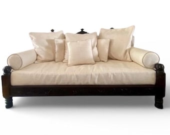 Sofá cama de madera de neem tallada a mano: sofá bohemio indio con cojines