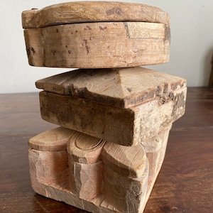 Small Jewelry Box with Tray in Panama in sandstone