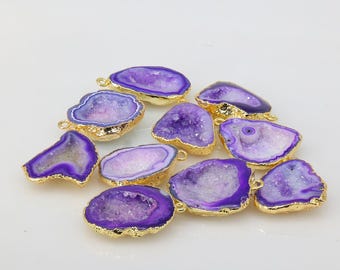 Wholesale Geode Pendants 25–30mm | Raw Druzy Gemstone Charms | 1–100 Pcs | Gold Plated Crystal Jewelry Supplies | Cleopatra Collection