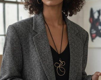 Sculptural, Abstract Pendant Necklace in Gold-Plated Brass – Contemporary Handmade Jewelry – Sinergie Milano