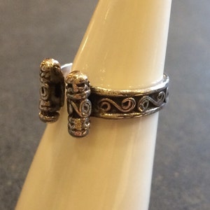 Cute adjustable silver ring - handmade in Cairo