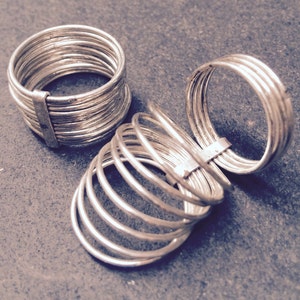 Silver stacking wire ring handmade in Cairo image 2