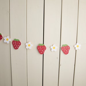 Strawberry Daisy Garland, Fruitty Party Decor, Berry Sweet Birthday Theme, First Birthday, daisy birthday party, Off the Market