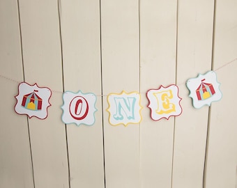 Circus First Birthday Banner: Vintage Carnival High Chair Decor