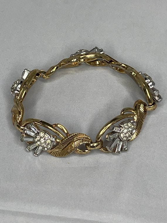 Vintage Trifari crown bracelet - image 2