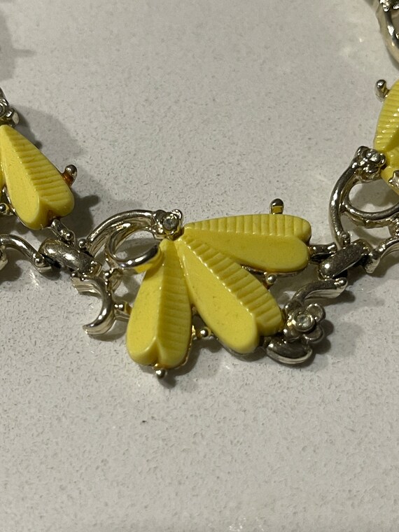 Bogoff Necklace: Yellow Plastic Fan Links, Mid Ce… - image 2