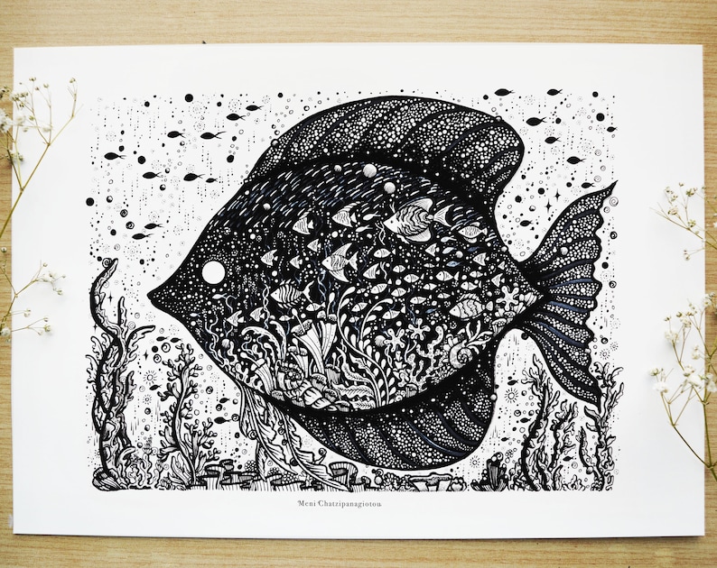 Tropiska fiskar | Pennteckning, Fantasikonst, Havskonst, Natt, Natur, Undervattensvatten, Måne, Havsliv, Havsväxter | A4-storlek utskrift bild 1