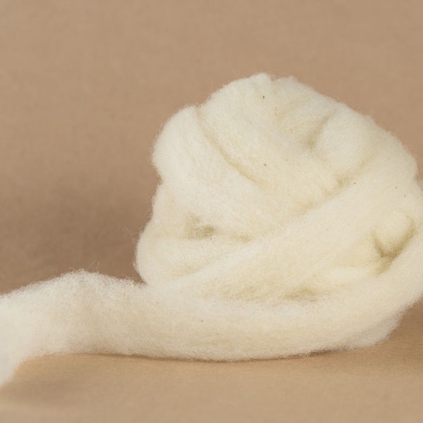 100% Clun Forest Wool Roving - Natural