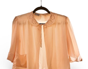 1940s 'Plymouth Shops New York' Peach Bed Jacket | Old Hollywood Glamour  | Antique Lingerie