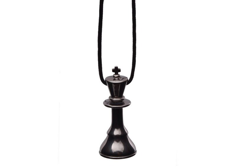 Chess king pendant