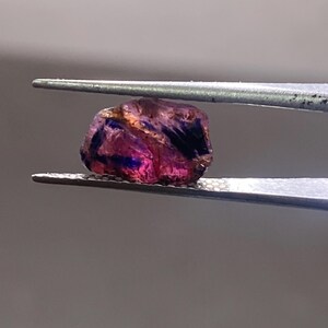 Extremely rare  winza  ruby amazing color weight 3.30 size 10.3x7mm  pictures in torch