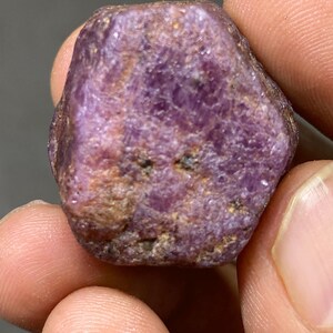 Fascinating Natural unheated untreated ruby rough raw gemstone ruby raw wt 165.40 carats 28x25mm ruby raw unheated ruby healing crystal
