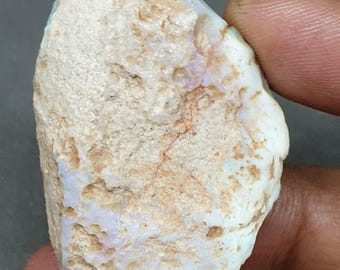 Enorm australisk opal, sällsynt, rå natursten i museumsstorlek, 1 vikt 98 karat, 45 x 28 mm, rå australisk opal