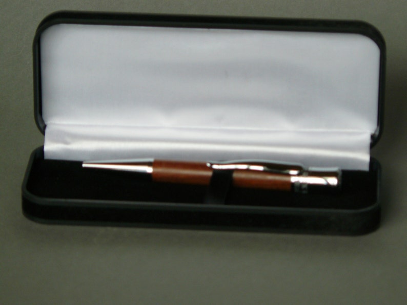 SO046 Glacia pen in cabreuva