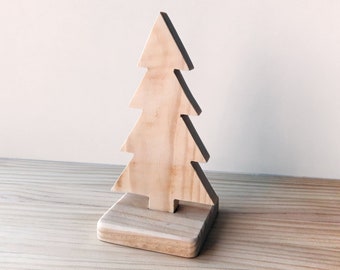 Scandinavian style wooden tree, perfect for children's rooms and nordic style living rooms. Great for Christmas