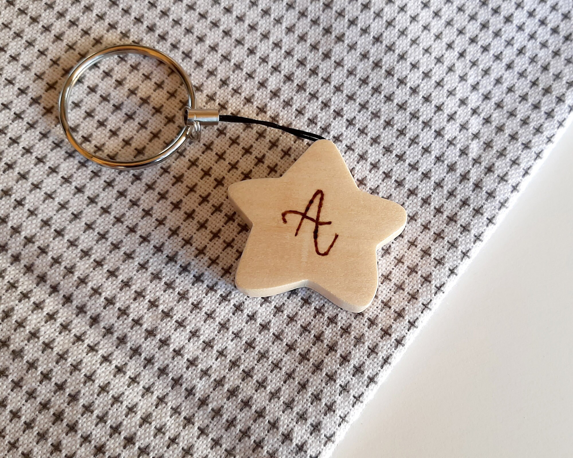 Engraved wooden star keyring, Eco friendly gift for her, Personalized gift for mom, Unique celestial gift with charm