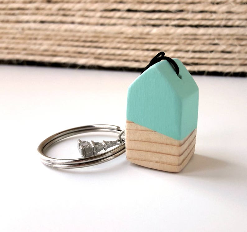 Wooden mint house keychain, Original gift for mom, Scandinavian style keyring with wooden house image 5