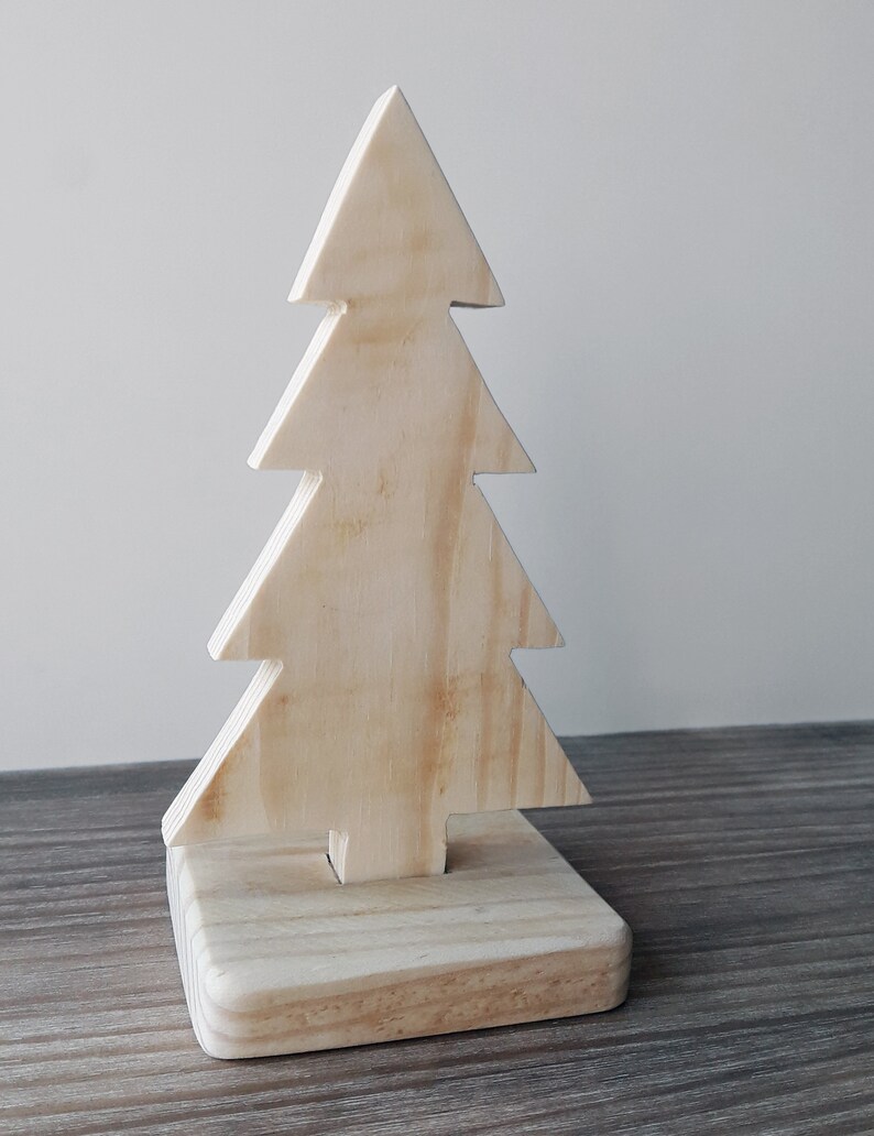 Scandinavian style wooden tree, perfect for children's rooms and nordic style living rooms. Great for Christmas image 7