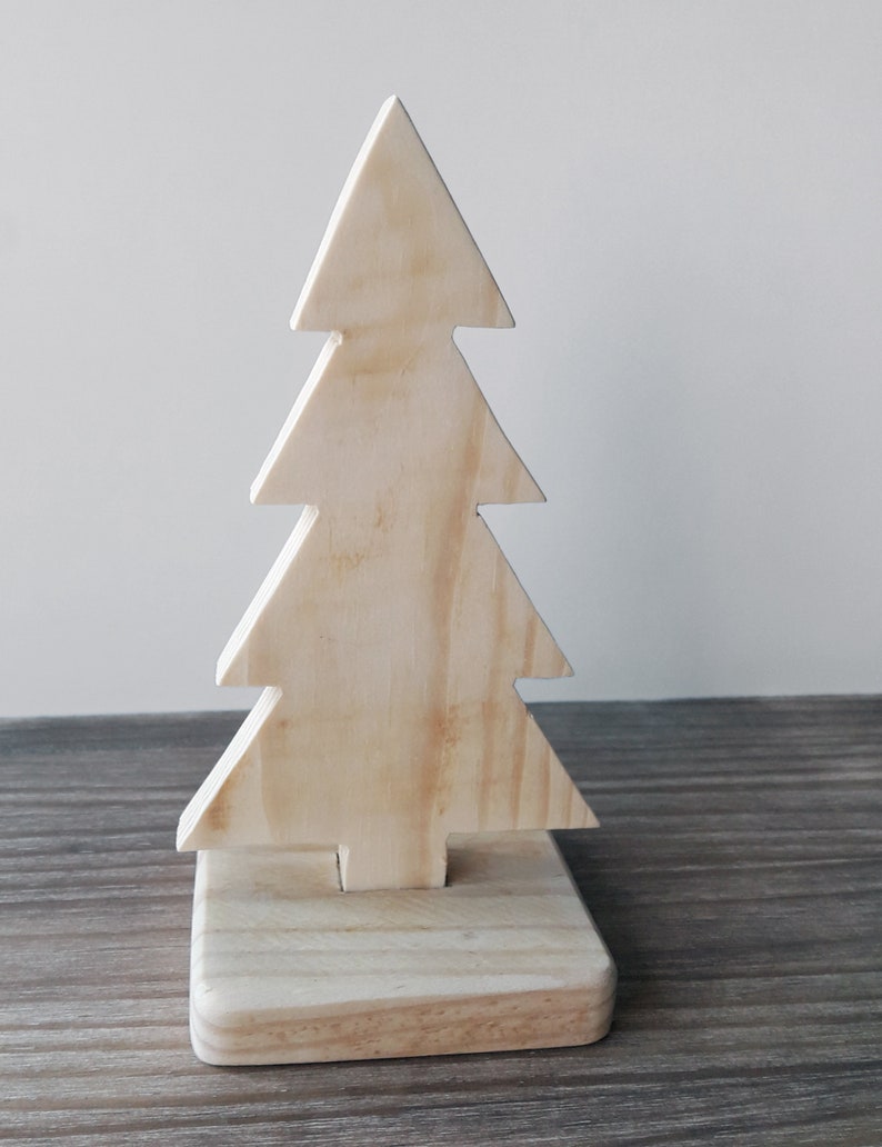 Scandinavian style wooden tree, perfect for children's rooms and nordic style living rooms. Great for Christmas image 3