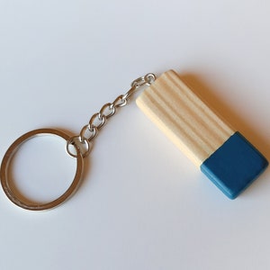 Customized wood keyring in minimalist design and Scandinavian style, Ideal as a birthday gift for him or her image 6